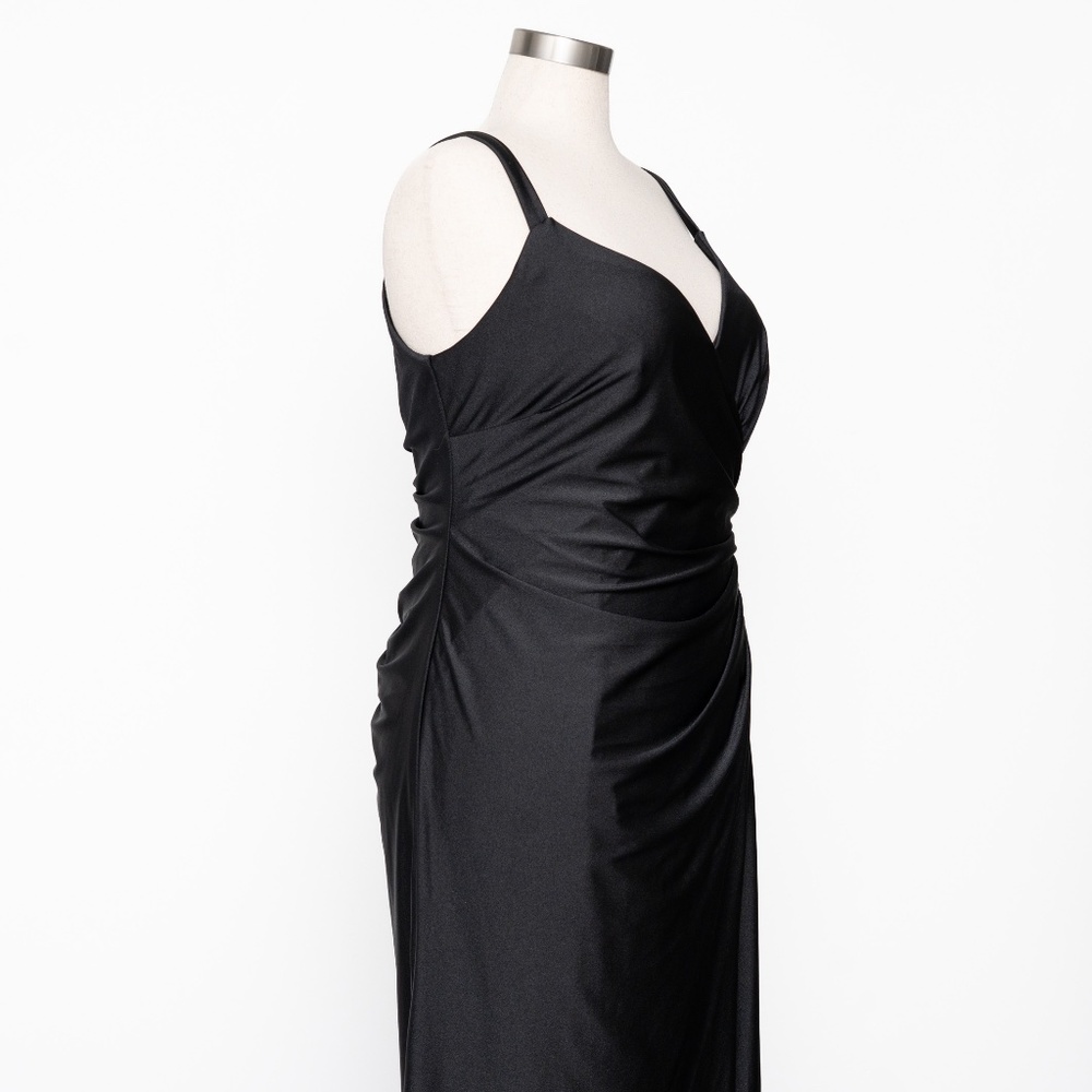 XSCAPE - Draped Ruched Gown - Picture 7 of 12